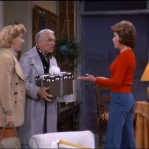 Still of Mary Tyler Moore Georgia Engel and Ted Knight in Mary Tyler Moore 1970
