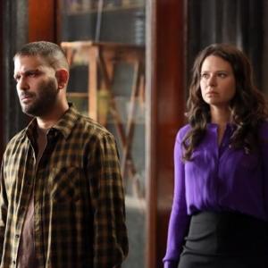 Still of Guillermo Díaz and Katie Lowes in Scandal (2012)