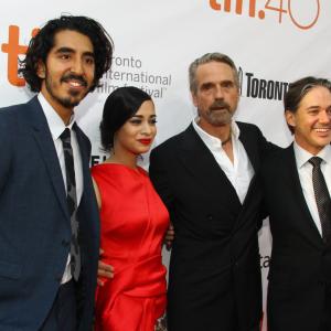 Jeremy Irons Matt Brown Dev Patel and Devika Bhise at event of The Man Who Knew Infinity 2015