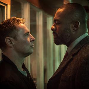 Still of Idris Elba and David O'Hara in Luther (2010)