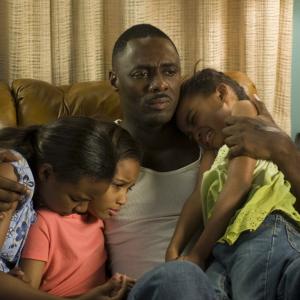 Still of Idris Elba Lauryn Alisa McClain and Sierra Aylina McClain in Daddys Little Girls 2007
