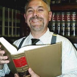 Tom has worked as a paralegal at several law firms, and he has real-world courtroom experience.