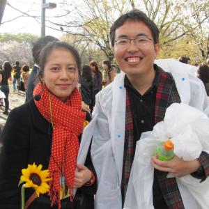 Pro-US Democrat Ryota and the leader Ms.Shih-Yi Ho, KMT at Yoyogi Park in 2014: Sunflower Movement 2014 in Taiwan and Japan！