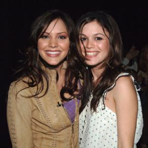 Rachel Bilson and Katharine McPhee at event of American Idol The Search for a Superstar 2002