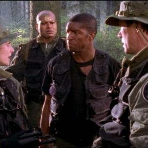 Still of Richard Dean Anderson, Roger R. Cross, Christopher Judge and Amanda Tapping in Stargate SG-1 (1997)