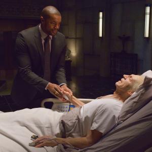 Still of Roger R Cross and Jonathan Hyde in The Strain 2014