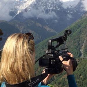 Cris Saur documenting Himalaya