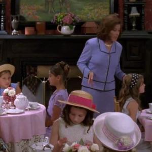 Still of Kelly Bishop in Gilmore Girls (2000)