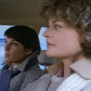 Still of Meg Foster and Tyne Daly in Cagney & Lacey (1981)