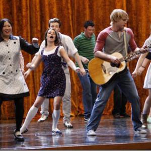Still of Lea Michele, Cory Monteith, Ashley Fink, Dianna Agron, Chris Colfer, Jenna Ushkowitz, Amber Riley and Chord Overstreet in Glee (2009)