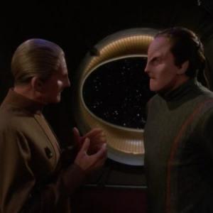 Still of Rene Auberjonois and J.G. Hertzler in Star Trek: Deep Space Nine (1993)