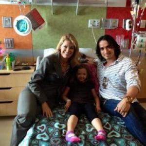 visit to PHX childrens hospital with soul surfer's Arlene Newman