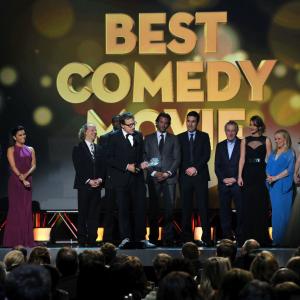 Robert De Niro, Chris Tucker, Bradley Cooper, David O. Russell, Jacki Weaver and Jennifer Lawrence at event of Optimisto istorija (2012)