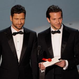 Gerard Butler and Bradley Cooper at event of The 82nd Annual Academy Awards (2010)