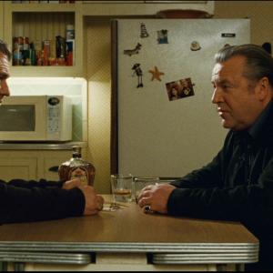 Still of Mel Gibson and Ray Winstone in Edge of Darkness (2010)