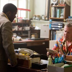 Still of Kevin Hart and Ray Winstone in Fools Gold 2008