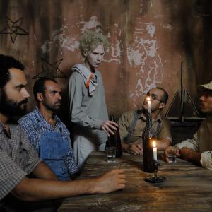 Still of Eduardo Moraes, Joel Caetano, Ricardo Araújo, Alzir Vaillant and Jorgemar de Oliveira in A Noite do Chupacabras