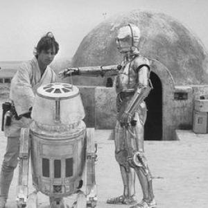 Star Wars Mark Hamill  Anthony Daniels 1977 Lucasfilm