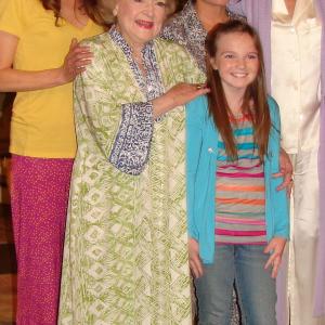 On the set of Hot in Cleveland with Jane Leeves Betty White Valerie Bertinelli Wendie Malick