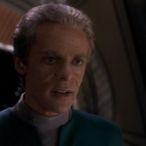 Still of Alexander Siddig in Star Trek: Deep Space Nine (1993)