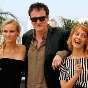 Quentin Tarantino, Mélanie Laurent and Diane Kruger at event of Negarbingi sunsnukiai (2009)