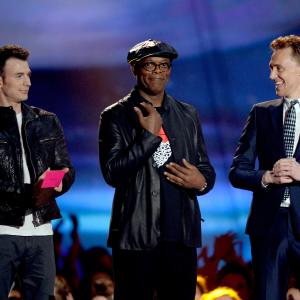 Samuel L. Jackson, Chris Evans and Tom Hiddleston at event of 2013 MTV Movie Awards (2013)