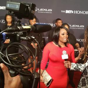 Howard interviews Keshia Knight Pullium Ruddy Huxable on the Red Carpet of the 2015 BET Honors