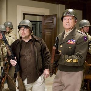 Still of Kelsey Grammer and Kevin P. Farley in An American Carol (2008)