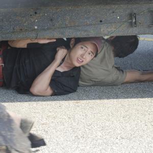 Still of Steven Yeun in Vaikstantys numireliai (2010)