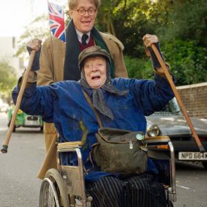 Still of Maggie Smith and Alex Jennings in The Lady in the Van 2015