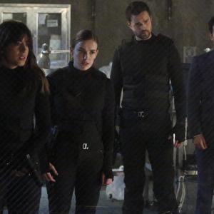 Still of Brett Dalton, Chloe Bennet and Elizabeth Henstridge in Agents of S.H.I.E.L.D. (2013)