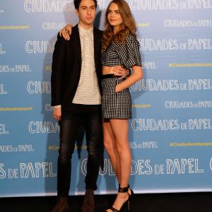 Nat Wolff and Cara Delevingne at event of Popieriniai miestai 2015