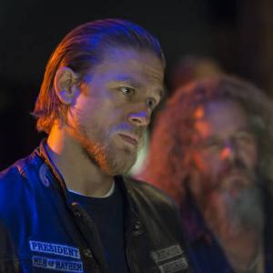 Still of Charlie Hunnam and Mark Boone in Sons of Anarchy Crucifixed 2012