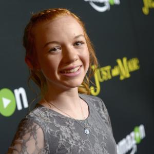 Abby Donnelly at event of Just Add Magic (2016)
