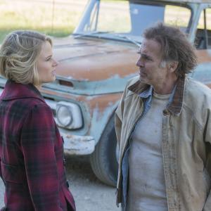 Still of Jeff Fahey and Joelle Carter in Justified 2010