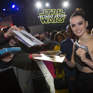 Daisy Ridley at event of Zvaigzdziu karai galia nubunda 2015