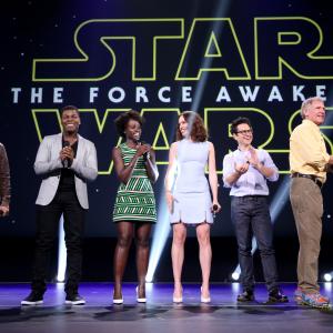 Harrison Ford JJ Abrams Alan Horn Oscar Isaac Lupita Nyongo John Boyega and Daisy Ridley at event of Zvaigzdziu karai galia nubunda 2015