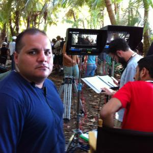 ON SET WELCOME TO THE JUNGLE DIRECTOR ROB MELTZER  in front of monitors