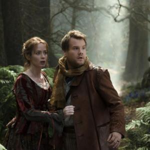 Still of James Corden and Emily Blunt in Into the Woods 2014