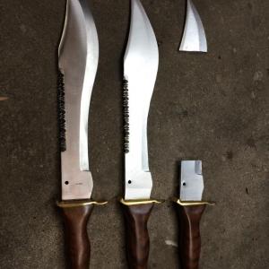 1 Real knife 2 Prop knife  resin 3 Prop knife  resin Volumes of Blood