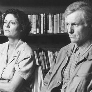 Still of Susan Sarandon and Raymond J. Barry in Dead Man Walking (1995)