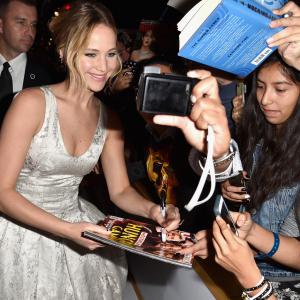 Jennifer Lawrence at event of Bado zaidynes: Strazdas giesmininkas. 1 dalis (2014)