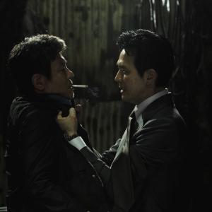 Still of Min-sik Choi and Jung-jae Lee in Sin-se-gae (2013)
