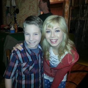 Justin Ellings and Jennette McCurdy taking a break from filming Sam and Cat.