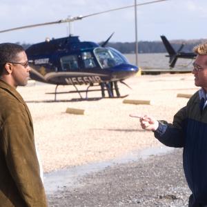 Still of Val Kilmer and Denzel Washington in Deja Vu (2006)