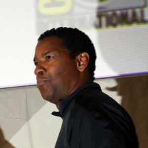 Denzel Washington at event of Elijaus knyga 2010