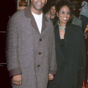 Denzel Washington at event of Erin Brockovich 2000