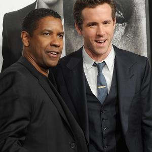 Denzel Washington and Ryan Reynolds at event of Nesaugus prieglobstis 2012