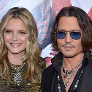 Johnny Depp and Michelle Pfeiffer at event of Nakties seseliai 2012