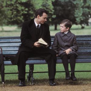 Still of Johnny Depp and Freddie Highmore in Finding Neverland (2004)